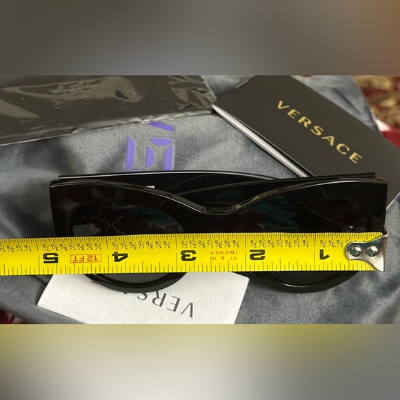 Versace Vintage Tribute Medusa Cat Eye Sunglasses! main image 9